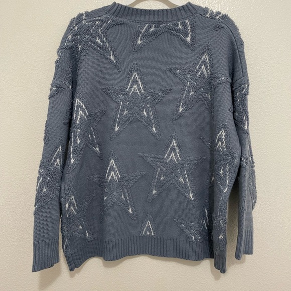 A Rising Star Textured Sweater - Picture 2 of 4